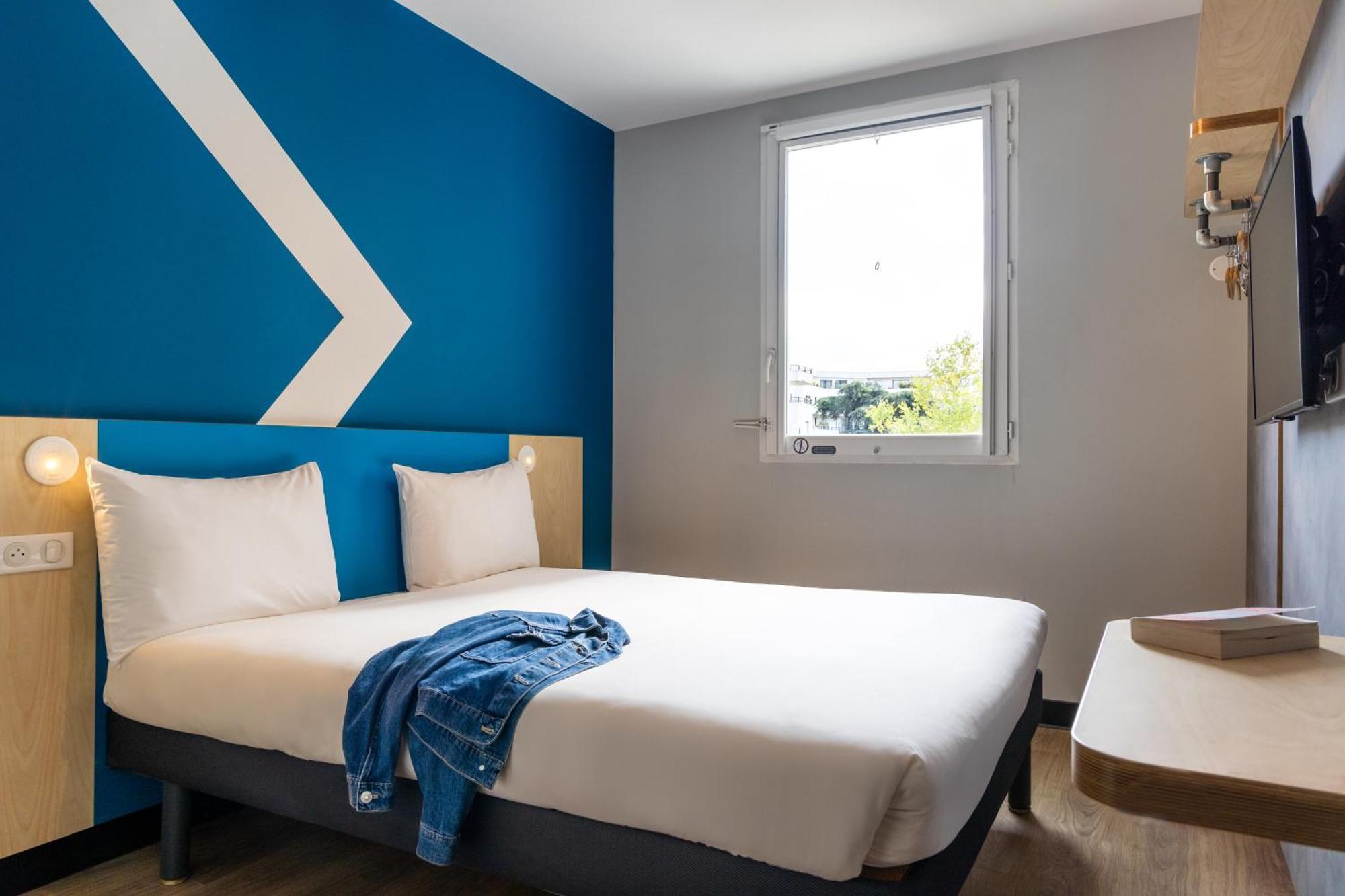 Hotel Ibis Budget Chatillon Paris Ouest Exterior photo