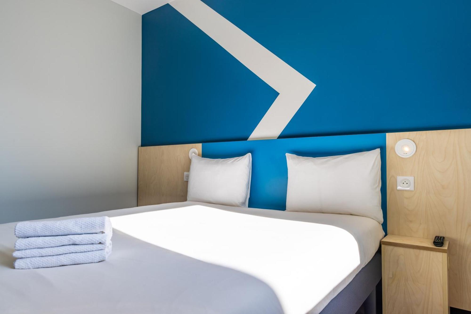 Hotel Ibis Budget Chatillon Paris Ouest Exterior photo